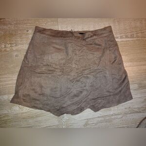 Soprano Taupe Skort